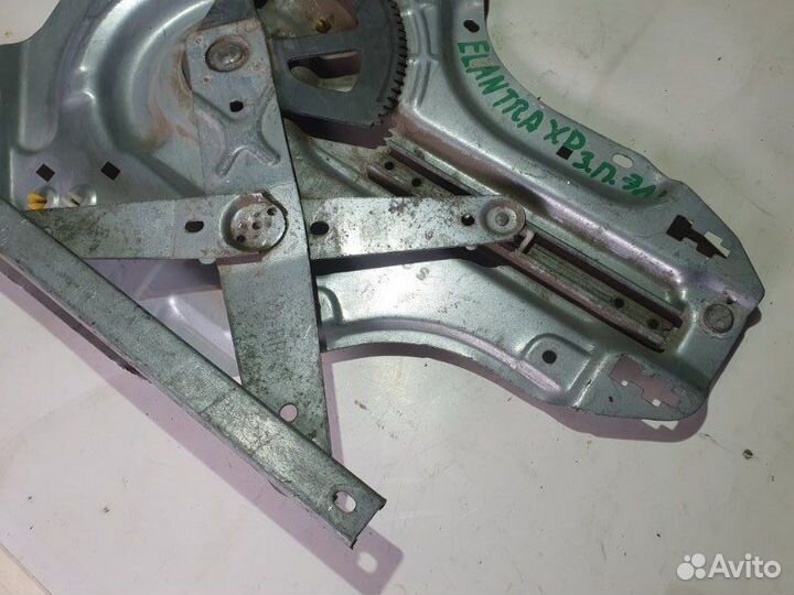 Стеклоподъемник задний правый Hyundai Elantra XD