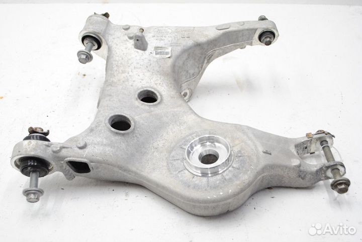 Рычаг нижний Range Rover 4 L405