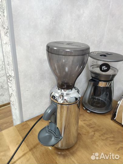 Кофемолка Nuova Simonelli Grinta