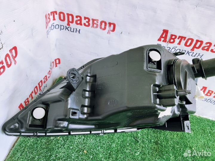 Фара правая Лада Ларгус