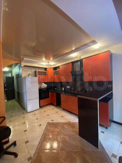 3-к. квартира, 100 м², 1/16 эт.