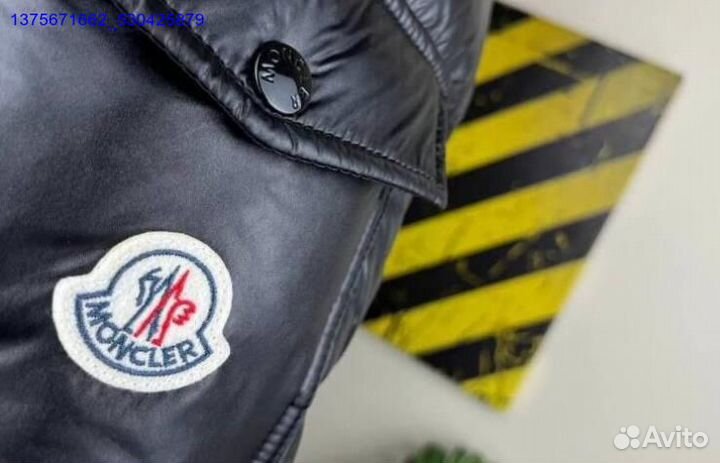 Гладкий Moncler: ваш зимний пуховик мечты