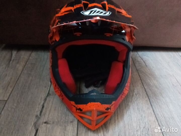 Шлем кроссовый