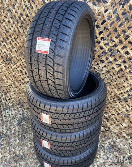 Bridgestone Blizzak DM-V3 295/35 R21 107T