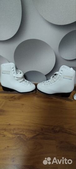 Продам фигурные коньки