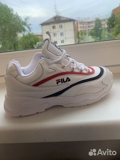 Кроссовки фила Fila 37 женские