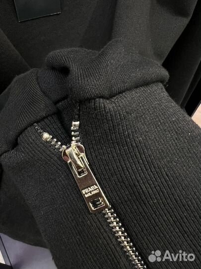 Костюм спортивный женский prada