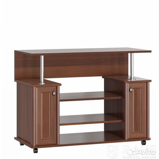 Янна Тумба под телевизор