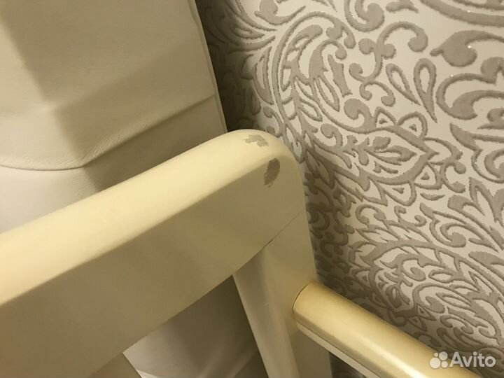 Кроватка с маятниковым механизмом и бортики