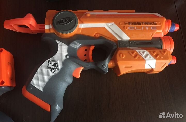 Nerf бластеры