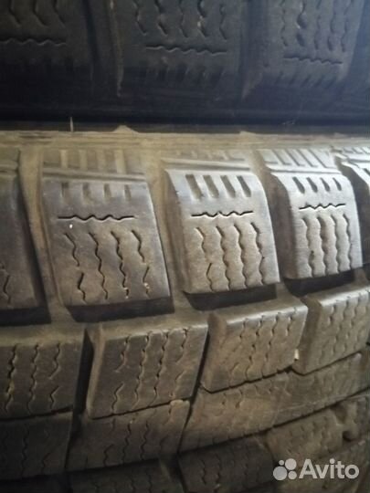 Dunlop DSX 215/60 R16