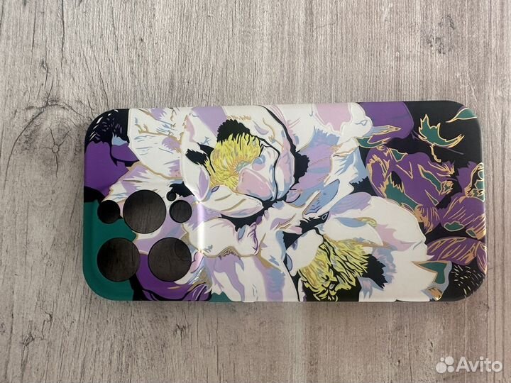 Продам новый чехол на айфон 14 pro