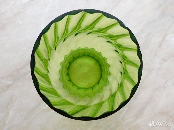 Советское стекло с мелкими недостатками