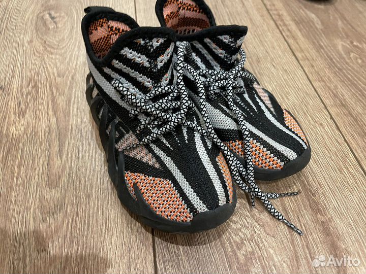 Кроссовки детские