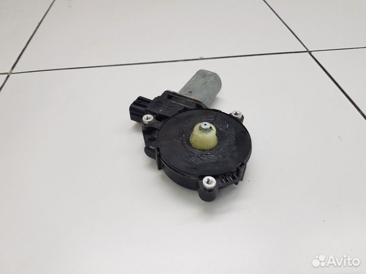 Моторчик стеклоподъемника задний правый (Haval F7)