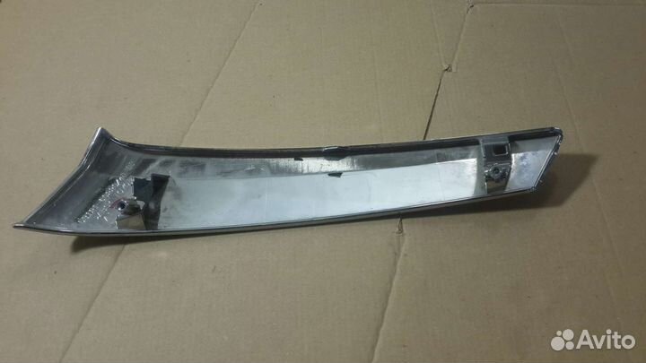 Накладка решётки радиатора Land Cruiser 150