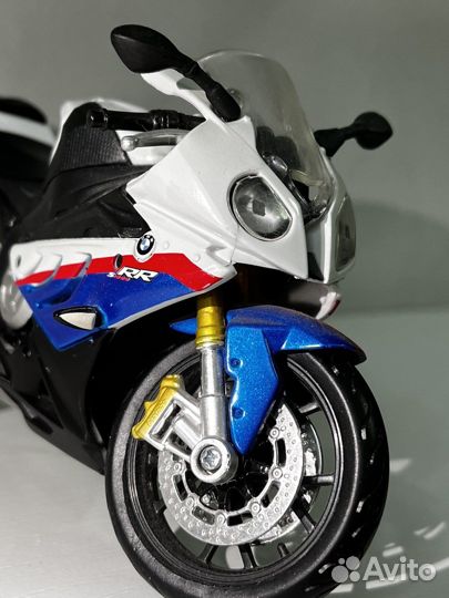 Коллекционная модель мотоцикла BMW S 1000RR