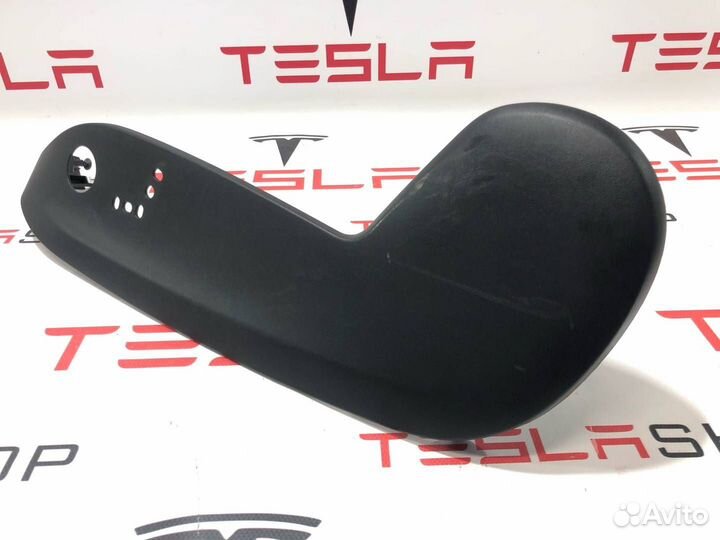 Накладка салазки сидения (водительская) Tesla