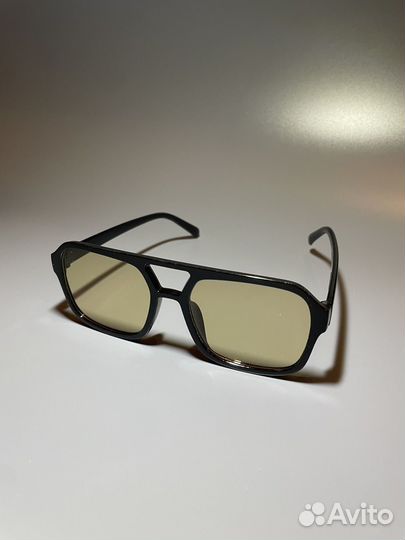 Очки солнцезащитные