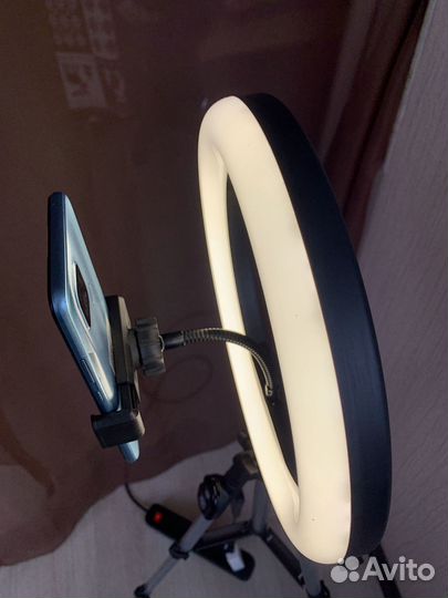 Кольцевая лампа