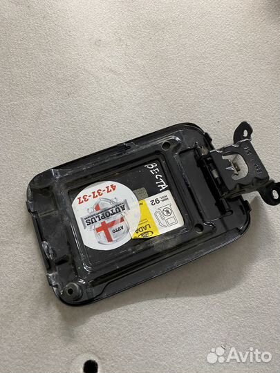 Лючок бензобака Лада Веста (2181) I (2017– н.в.)