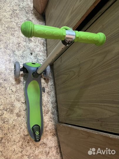 Самокат micar cosmo зеленый