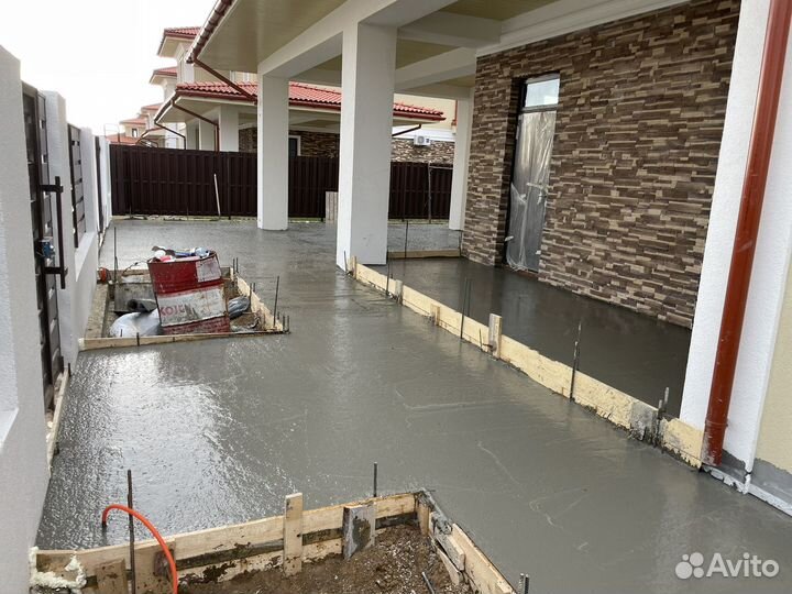 Строители, разнорабочие