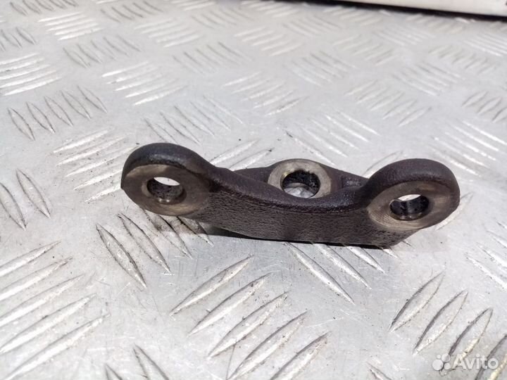 Б/У Кронштейн раздатки#001