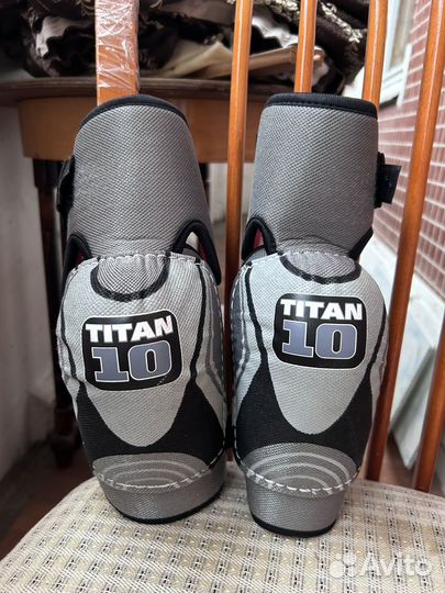 Хоккейные щитки,наплечники,налокотники,бандаж