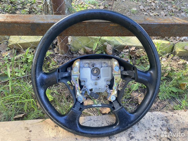 Nissan bluebird u14 руль
