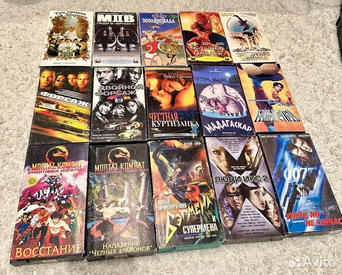 Видеокассеты с фильмами