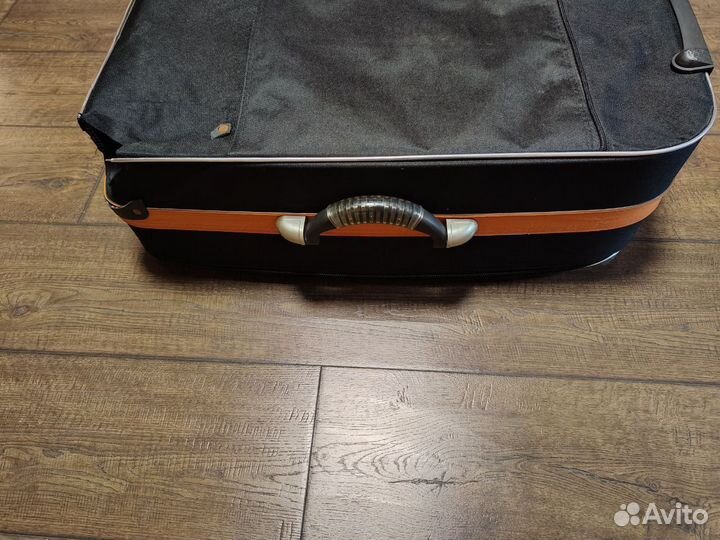 Чемодан 650*480