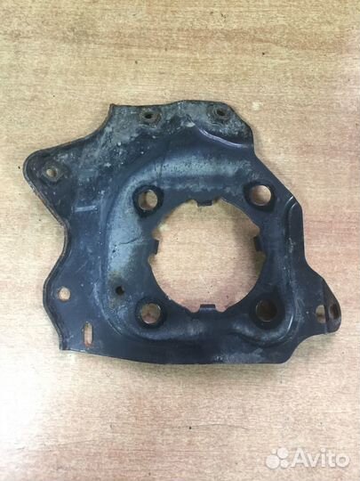 Кронштейн амортизатора переднего левого Mazda CX 7