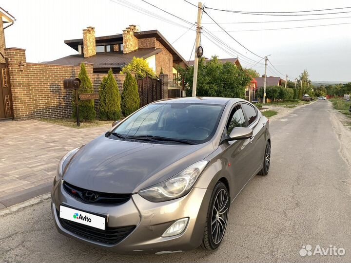 Hyundai Elantra 1.6 AT, 2012, 190 000 км