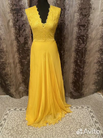 Вечернее платье