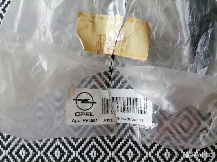 Реснички Opel astra j