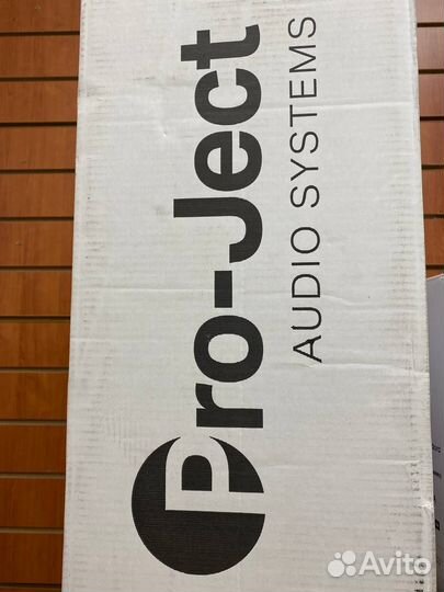 Проигрыватель винила Pro-Ject Metallica