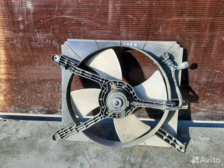 Вентелятор охлаждения Mitsubishi Lancer c62a