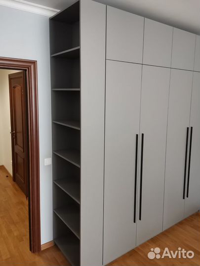 Шкафы-купе и распашные под заказ