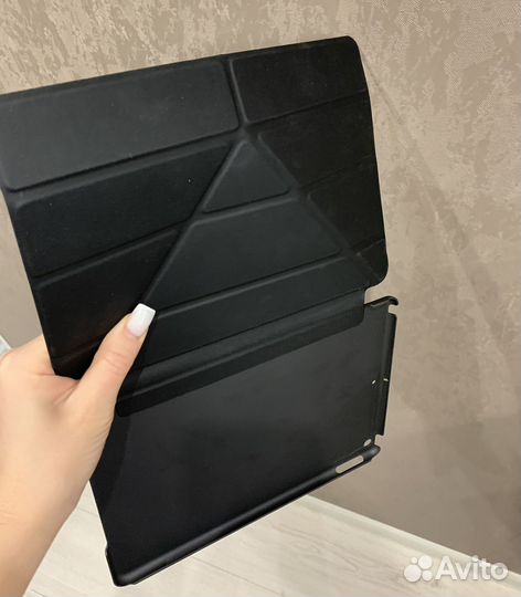 Чехол на iPad