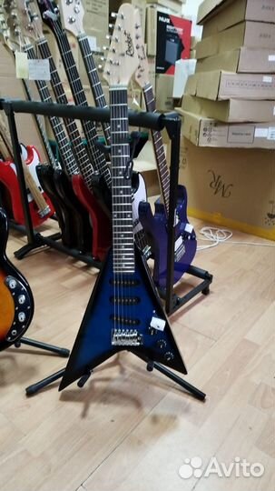 Электрогитара rocket E-5 BB тип корпуса - Arrow