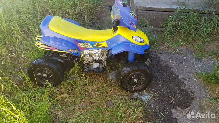 Детский квадроцикл на аккумуляторе