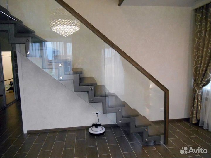 Ограждения для лесниц из стекла