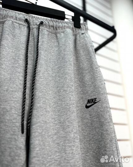 Шорты Nike Tech Fleece