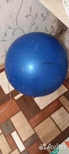 Гимнастический мяч фитбол