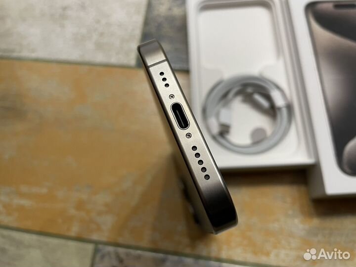 iPhone 15 Pro, 256 ГБ