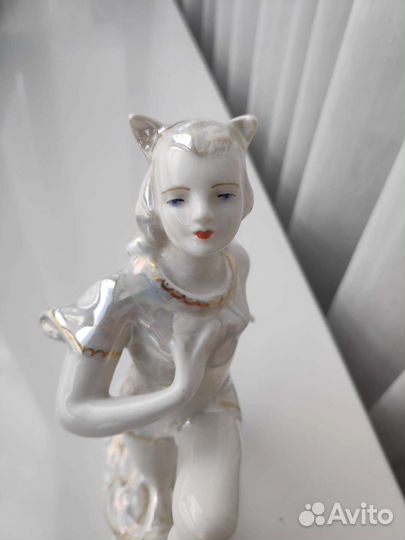 Статуэтка женщина кошка 1957г