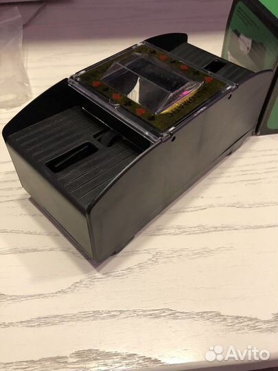 Шафлер для игральных карт