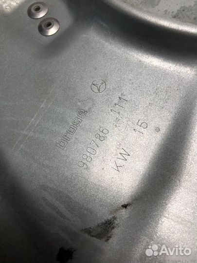 Стеклоподъемник передний правый Mercedes M W164