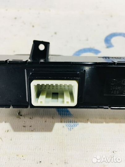 Кнопка обогрева сиденья KIA optima 4 JF 2.0 мт седан